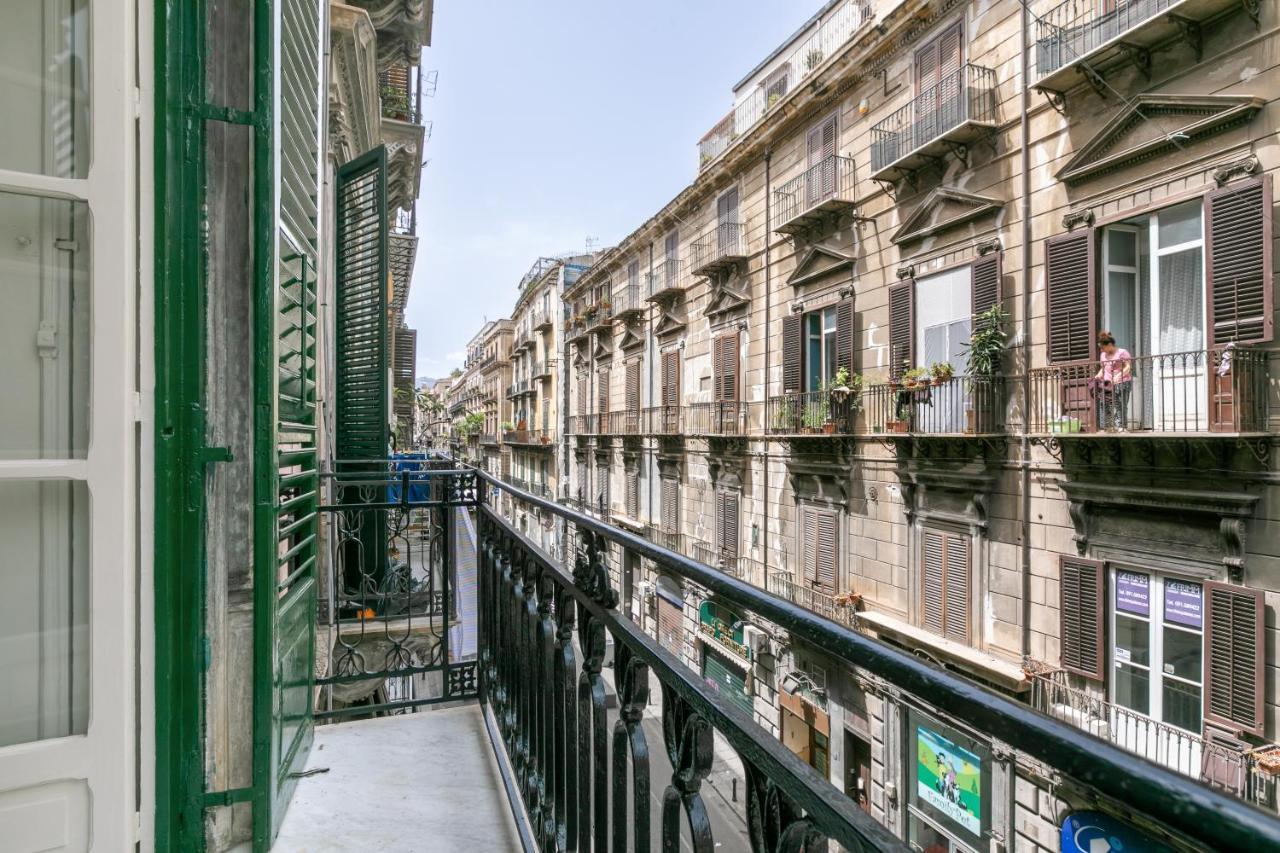 Vittorio Emanuele Charming Central Flats Palermo Esterno foto